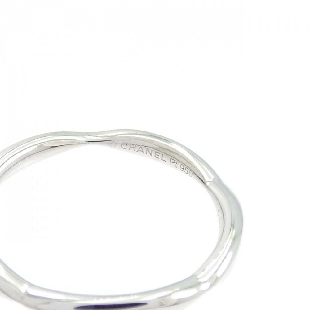 CHANEL Silver Ring - Picture 3 of 4